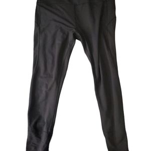 Lululemon yoga pants